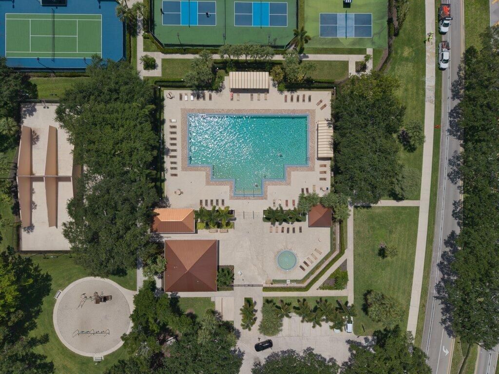 5701 57th Way, West Palm Beach, FL 33409 Photo