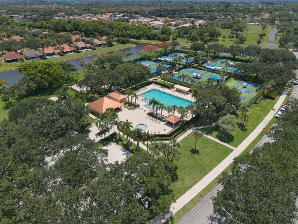 5701 57th Way, West Palm Beach, FL 33409 Photo