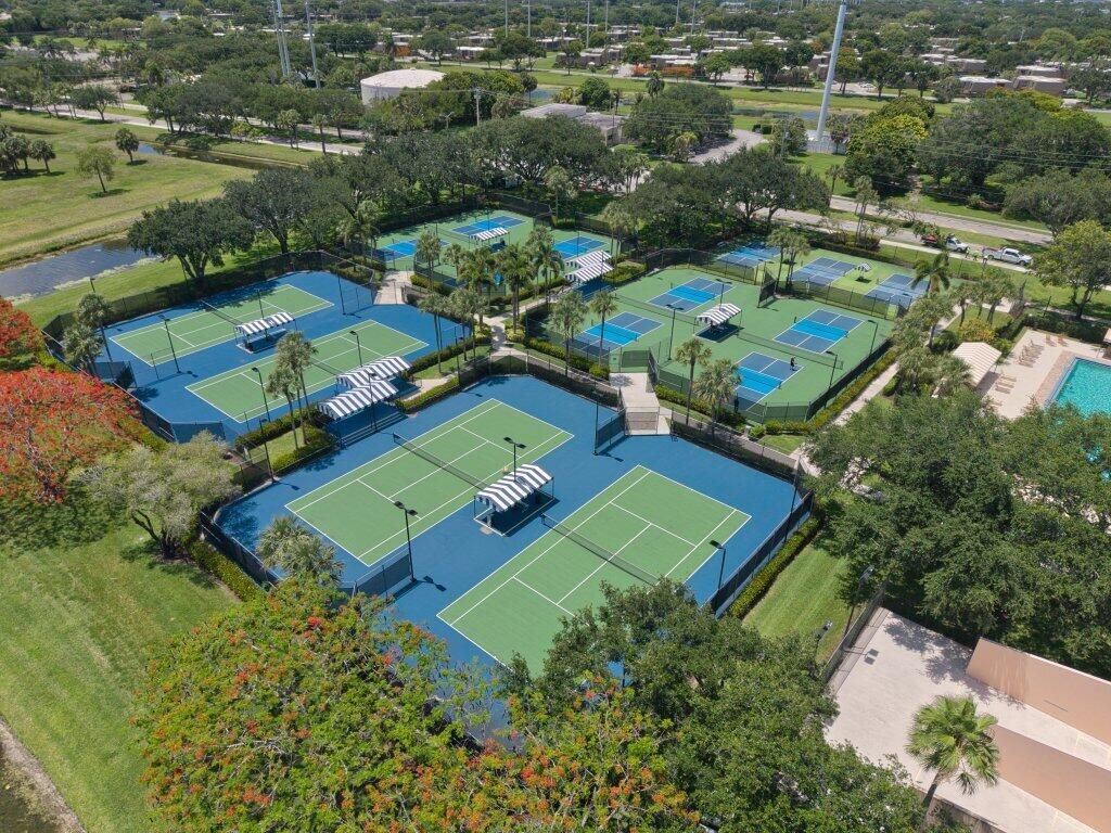 5701 57th Way, West Palm Beach, FL 33409 Photo