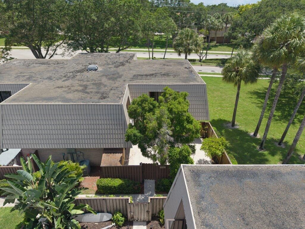 5701 57th Way, West Palm Beach, FL 33409 Photo