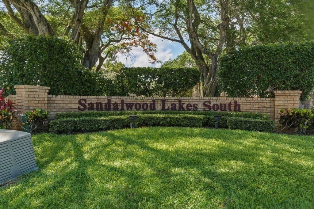 5701 57th Way, West Palm Beach, FL 33409 Photo