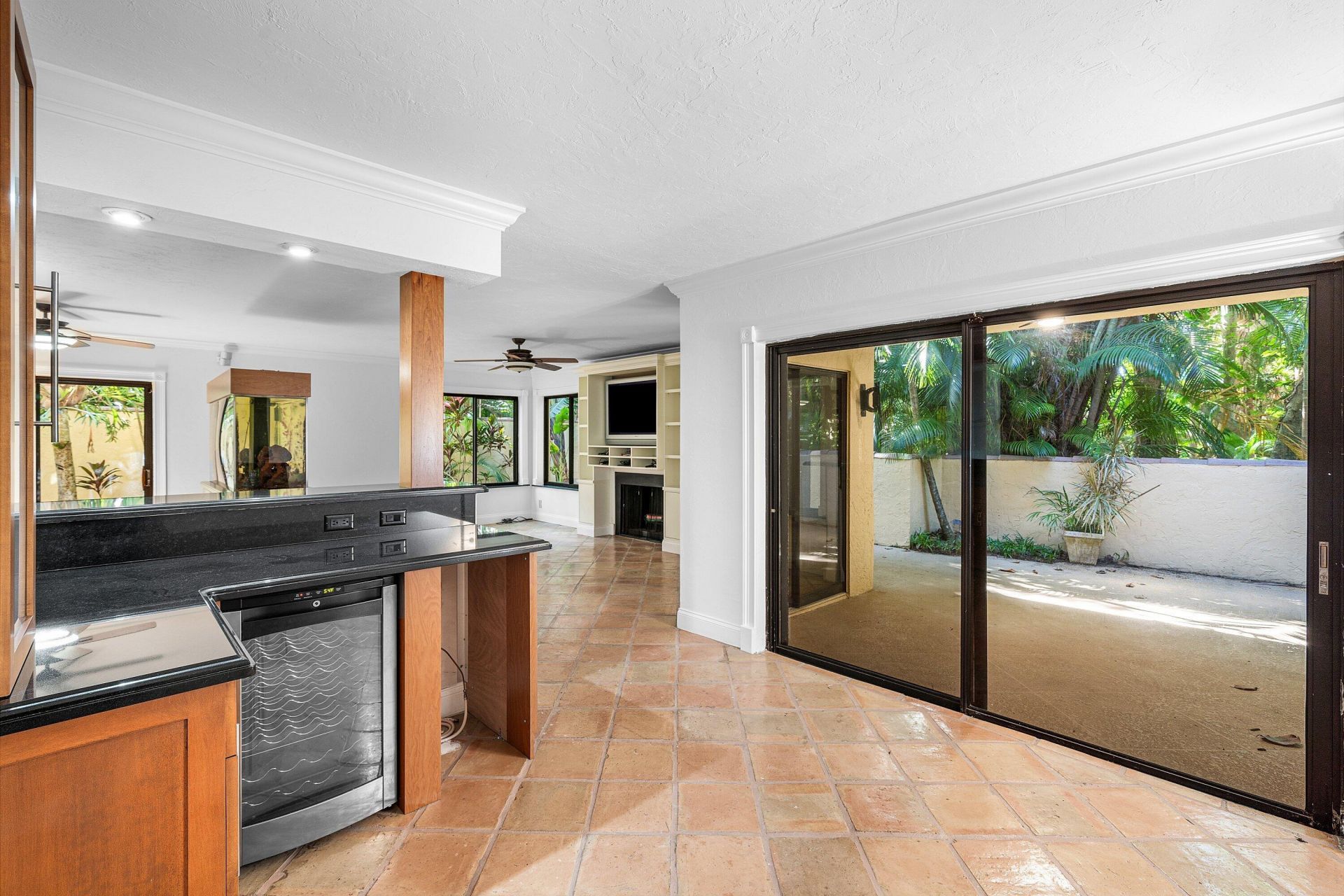 16 Via Lago, Boynton Beach, FL 33435 Photo