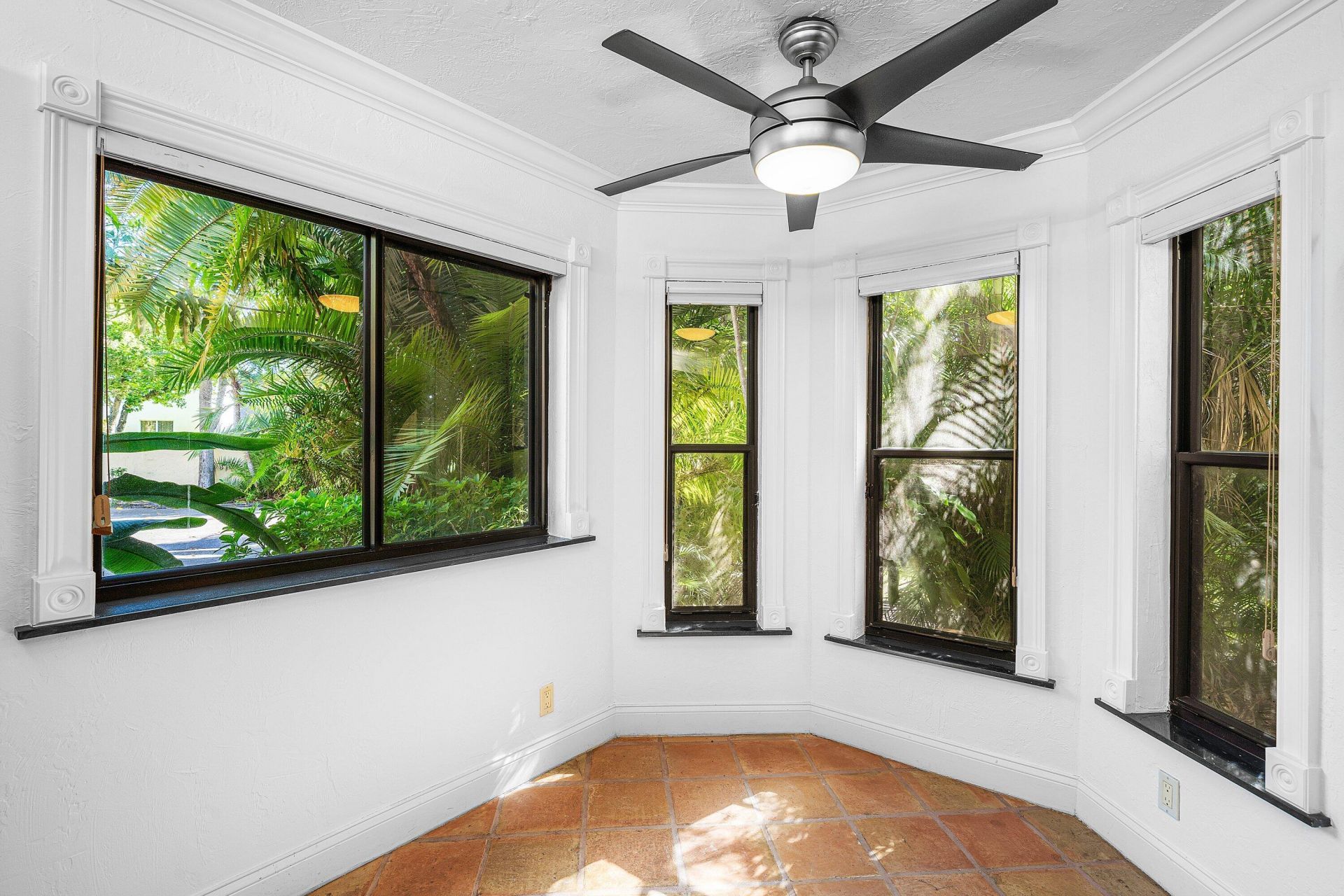 16 Via Lago, Boynton Beach, FL 33435 Photo