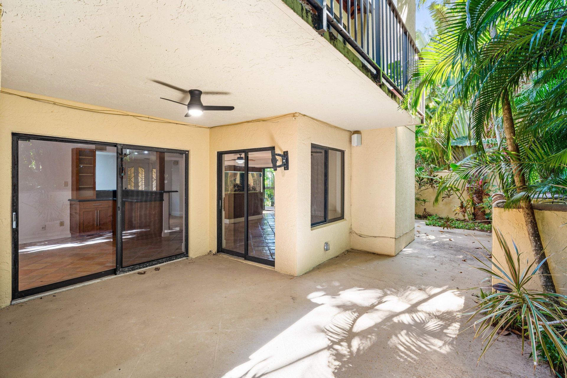 16 Via Lago, Boynton Beach, FL 33435 Photo