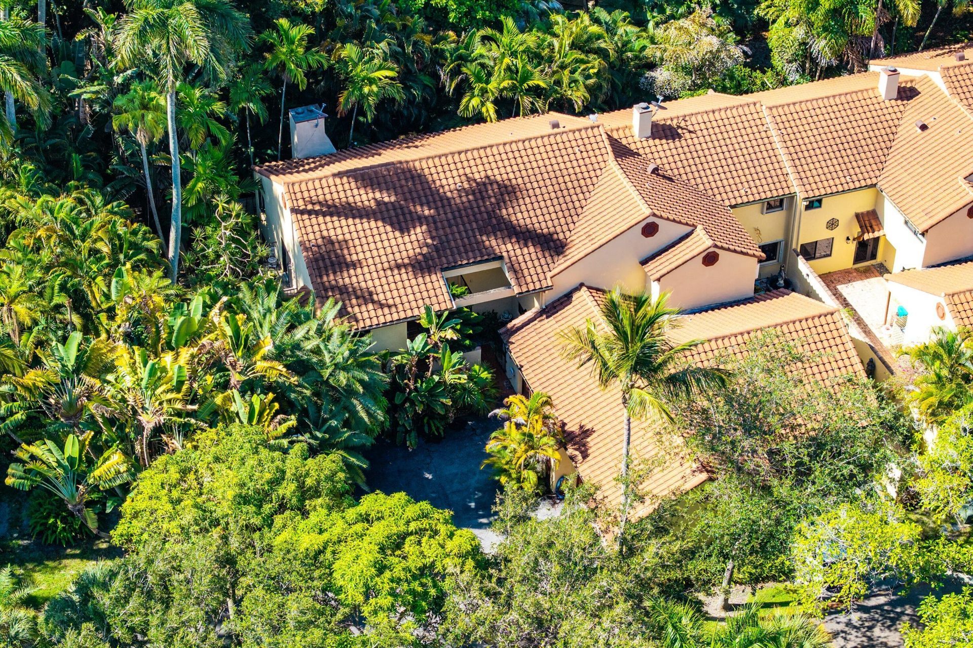 16 Via Lago, Boynton Beach, FL 33435 Photo
