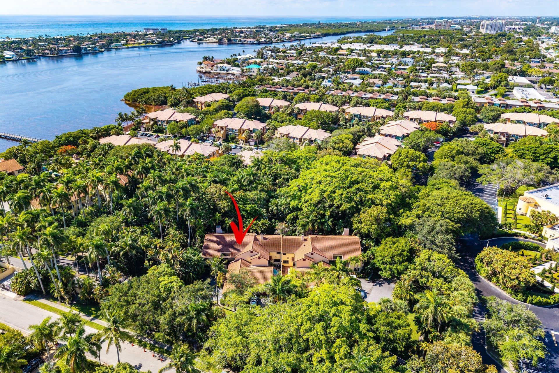 16 Via Lago, Boynton Beach, FL 33435 Photo