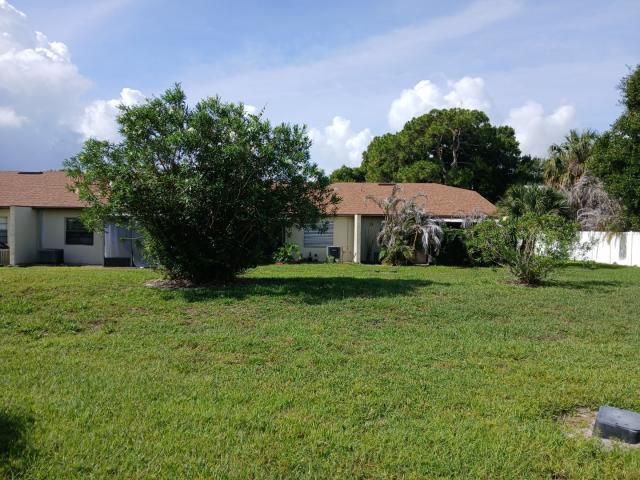 6012 Indrio Road, Unit 7, Fort Pierce, FL 34951 Photo