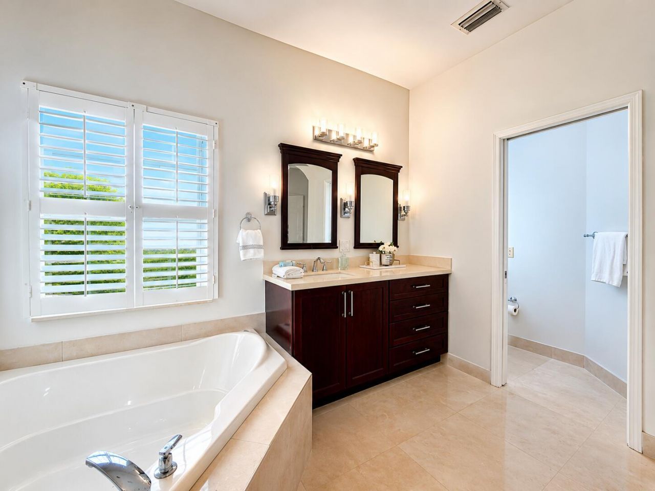 6152 NW 108th Way, Parkland, FL 33076 Photo