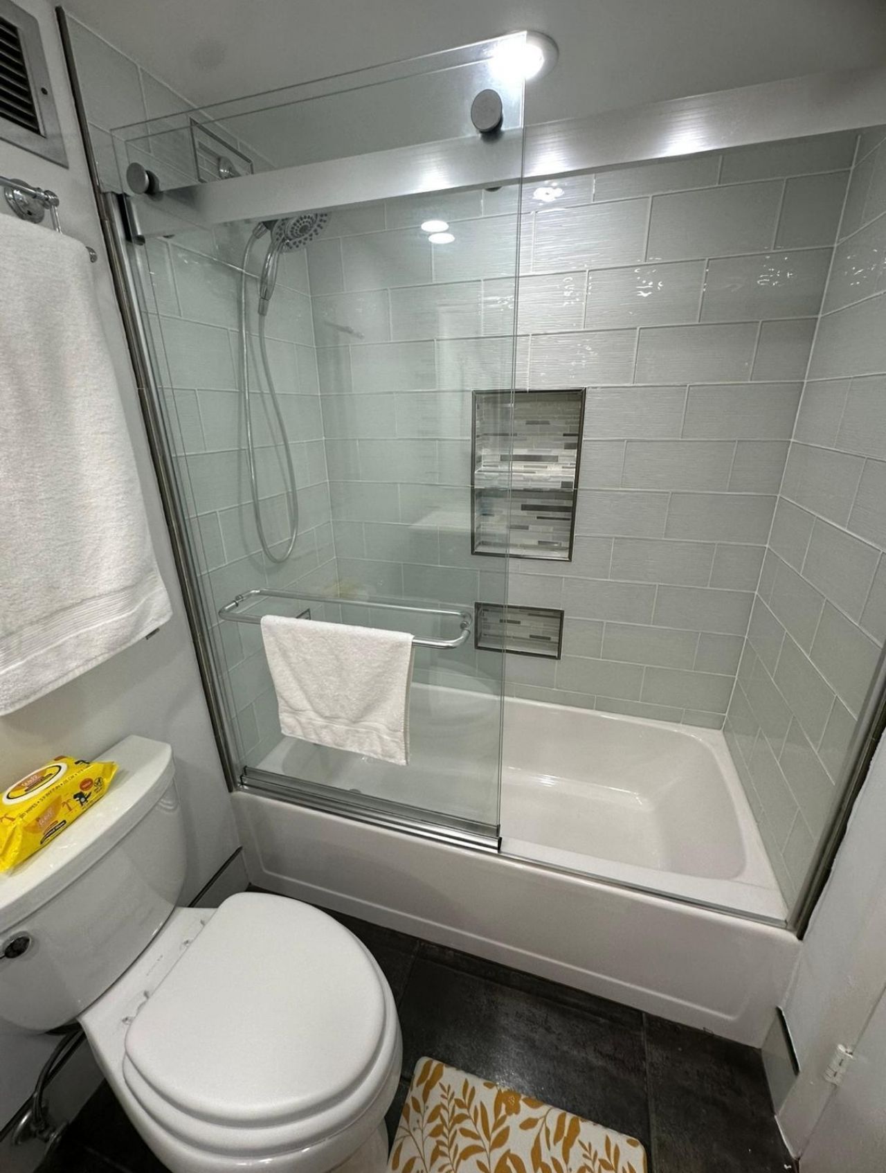 2029 N Ocean Boulevard, Unit 208, Fort Lauderdale, FL 33305 Photo