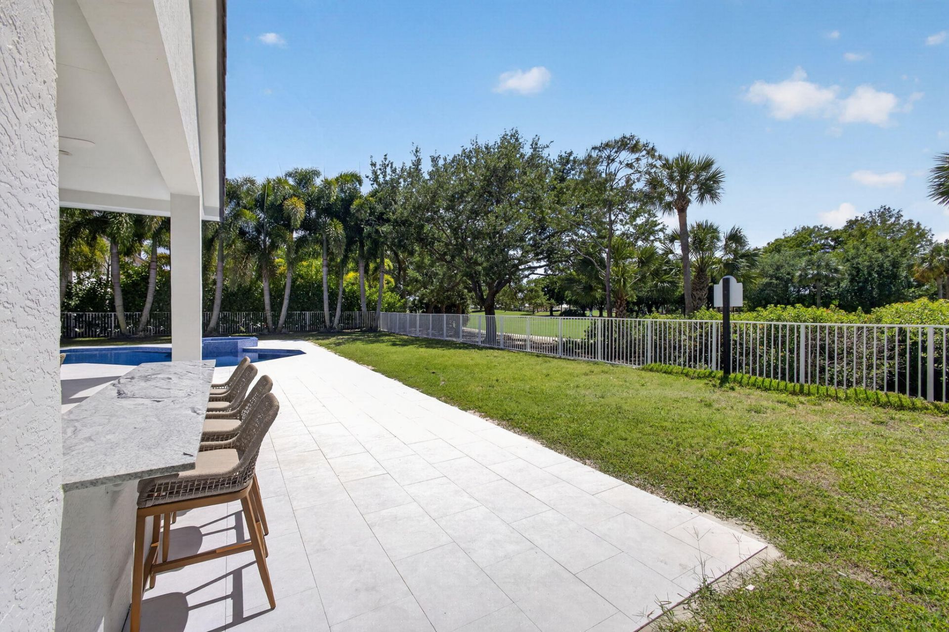 2725 Seneca Circle, West Palm Beach, FL 33409 Photo