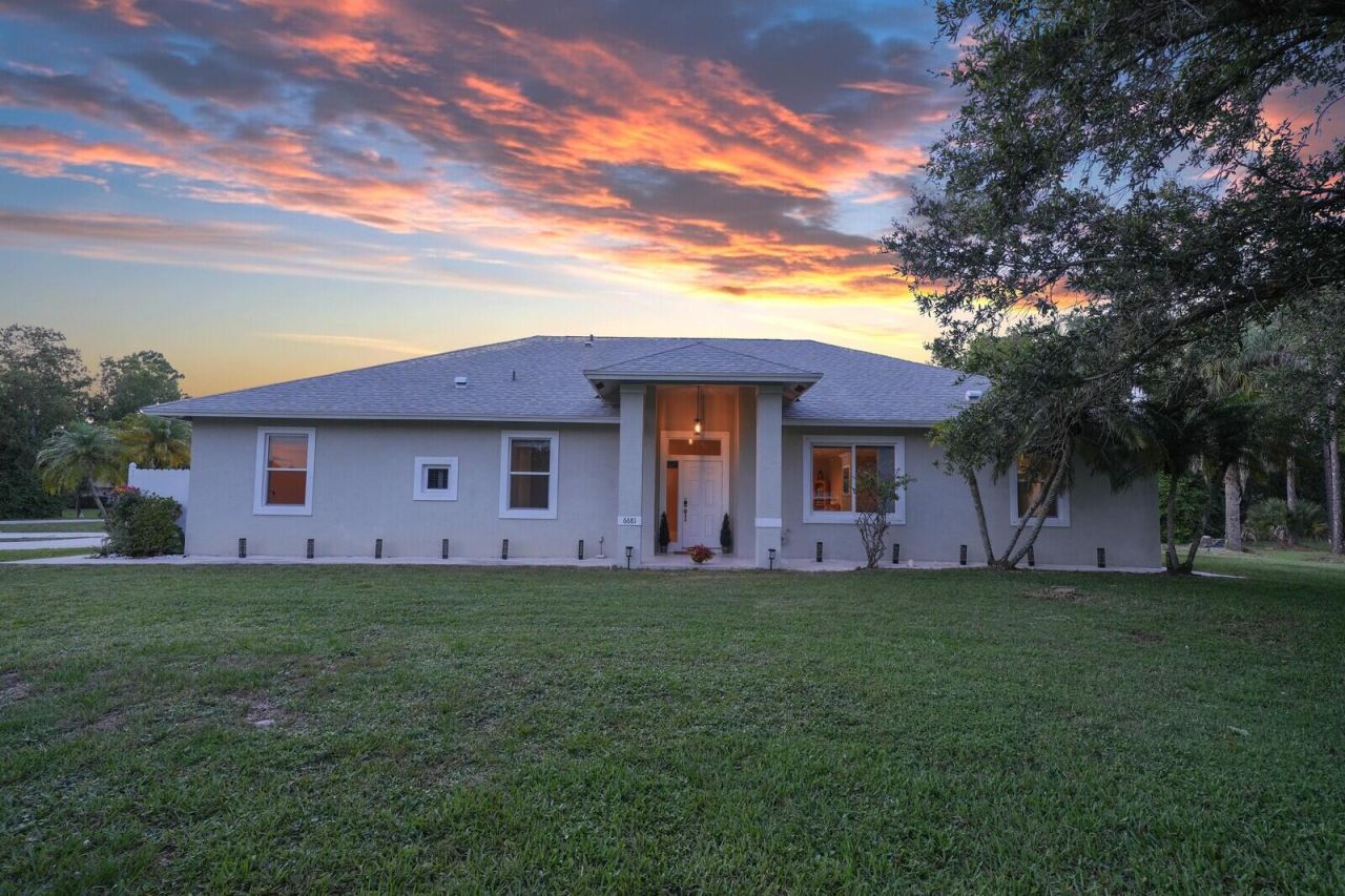6681 140th Lane N, Palm Beach Gardens, FL 33418 Photo