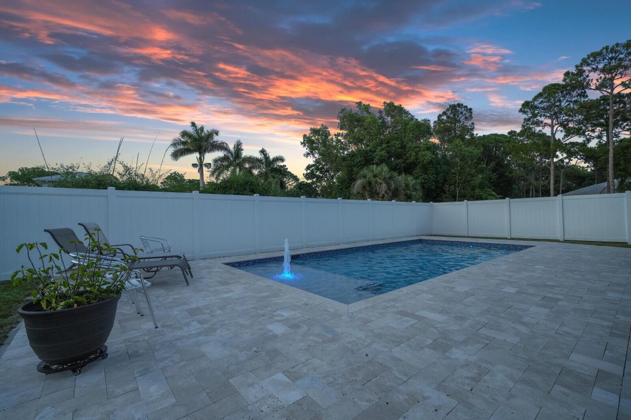 6681 140th Lane N, Palm Beach Gardens, FL 33418 Photo