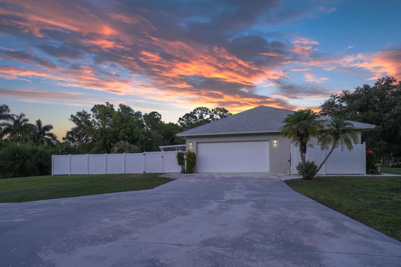 6681 140th Lane N, Palm Beach Gardens, FL 33418 Photo