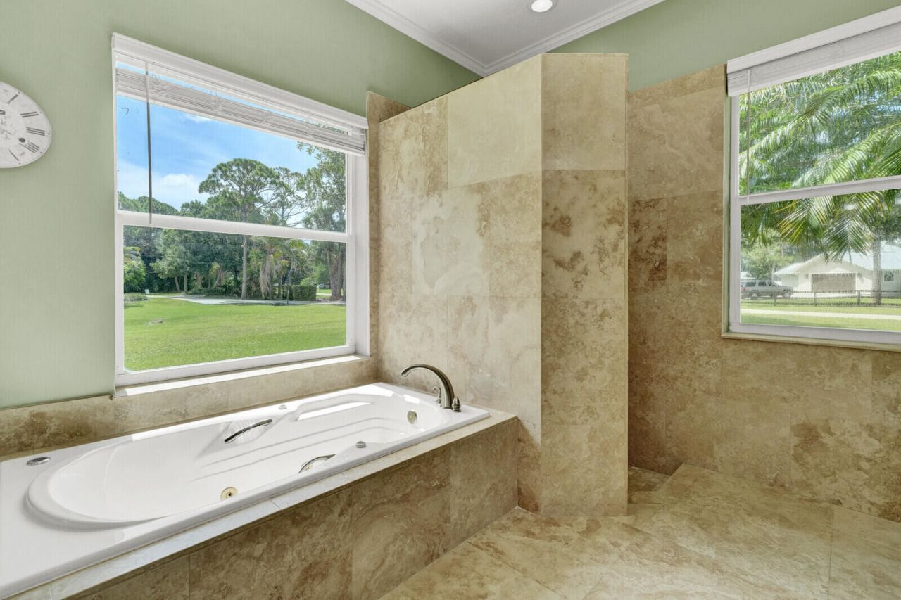 6681 140th Lane N, Palm Beach Gardens, FL 33418 Photo