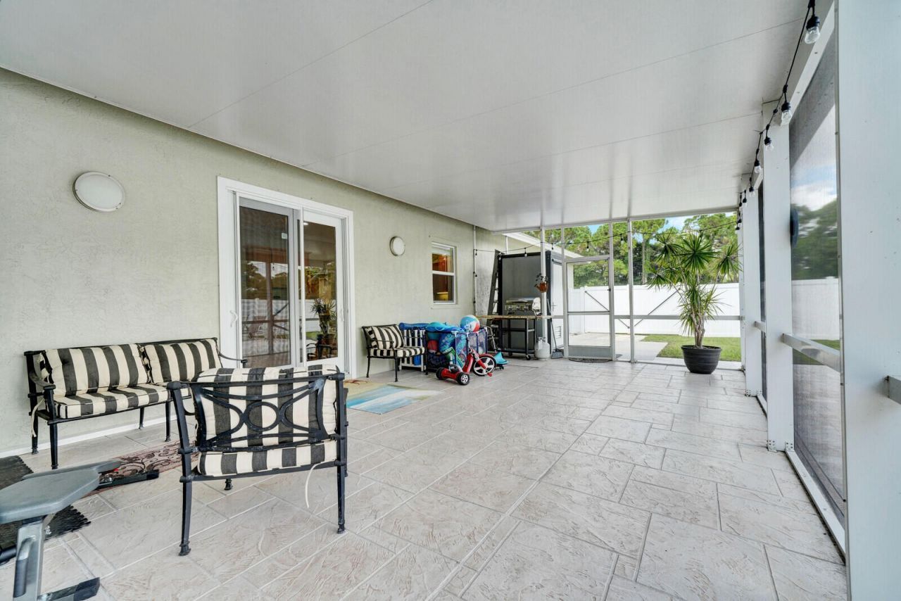 6681 140th Lane N, Palm Beach Gardens, FL 33418 Photo