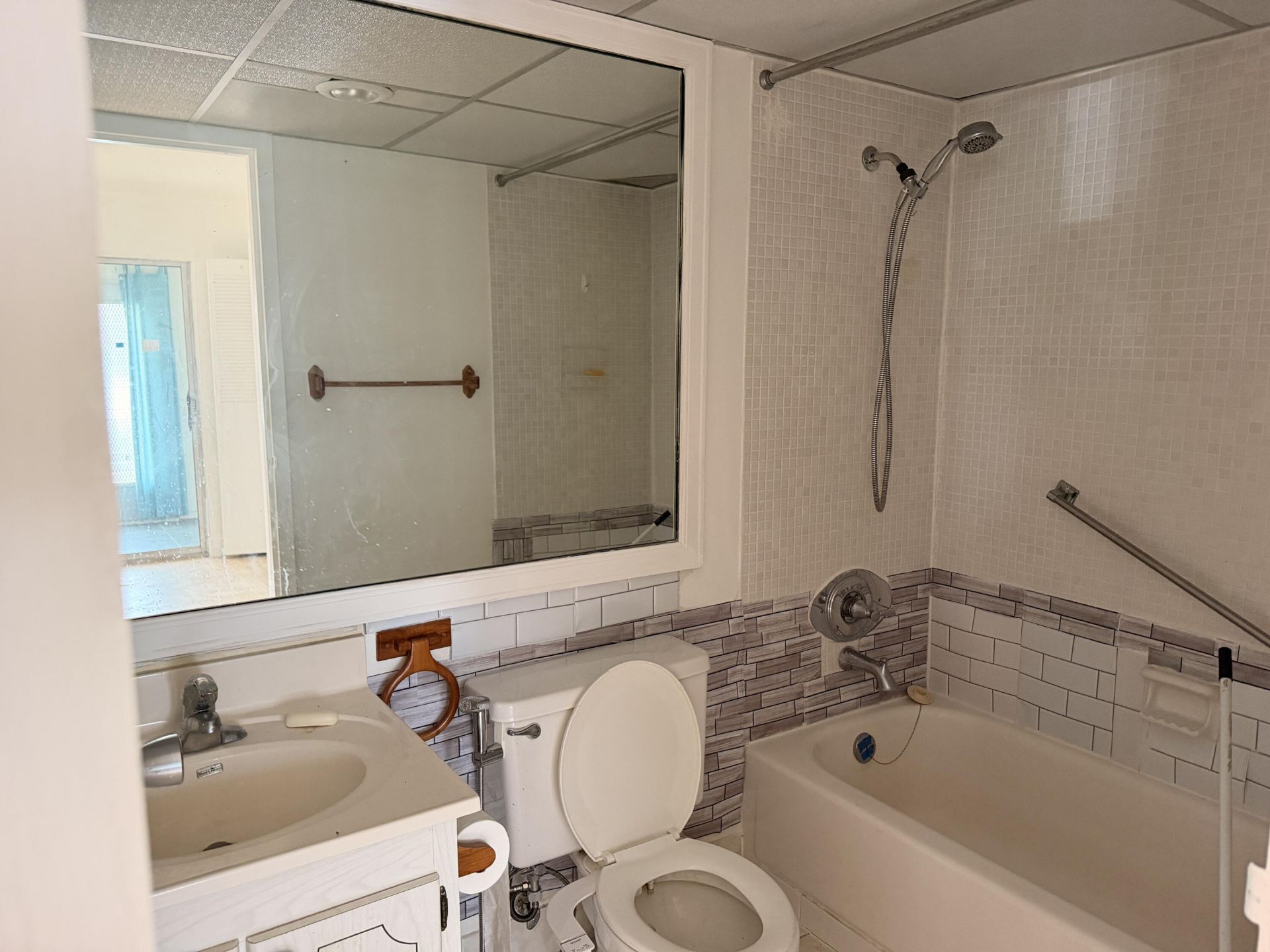 355 Brittany H, Delray Beach, FL 33446 Photo