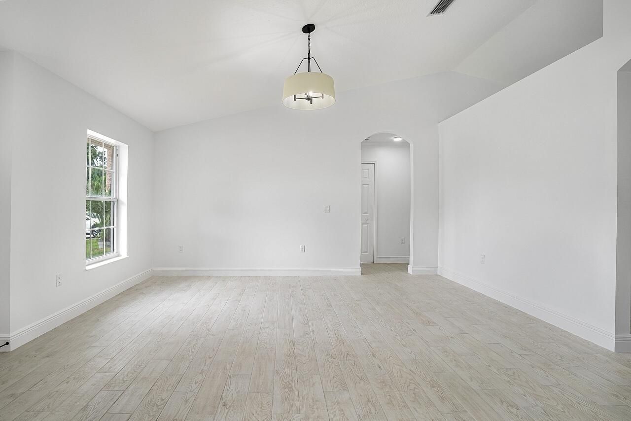 673 Cavern Terrace, Sebastian, FL 32958 Photo