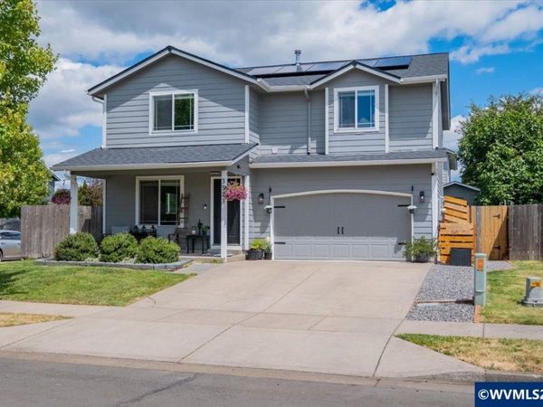 3523 College Loop Lp SE, Albany, OR 97322