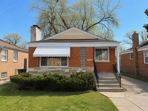 14525 Dobson Avenue , Dolton, IL 60419