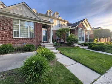27102 CHANTEL, Commerce Twp, MI 48390