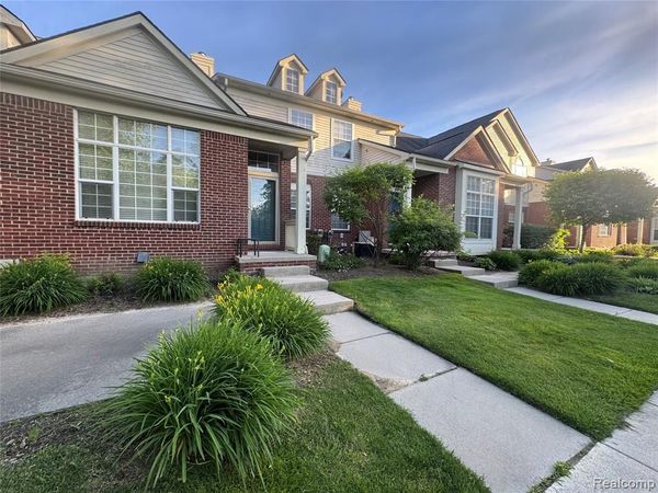27102 CHANTEL, Commerce Twp, MI 48390