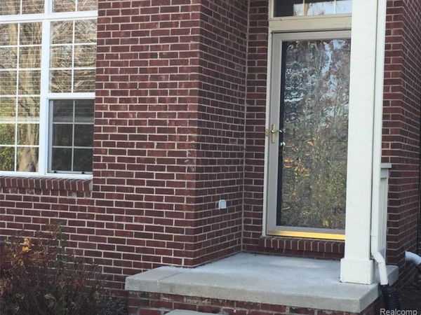 27102 CHANTEL , Commerce Twp, MI 48390