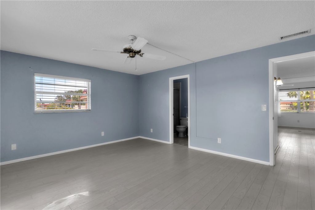 105 Spring Lake Court, Unit 205, Vero Beach, FL 32962 Photo