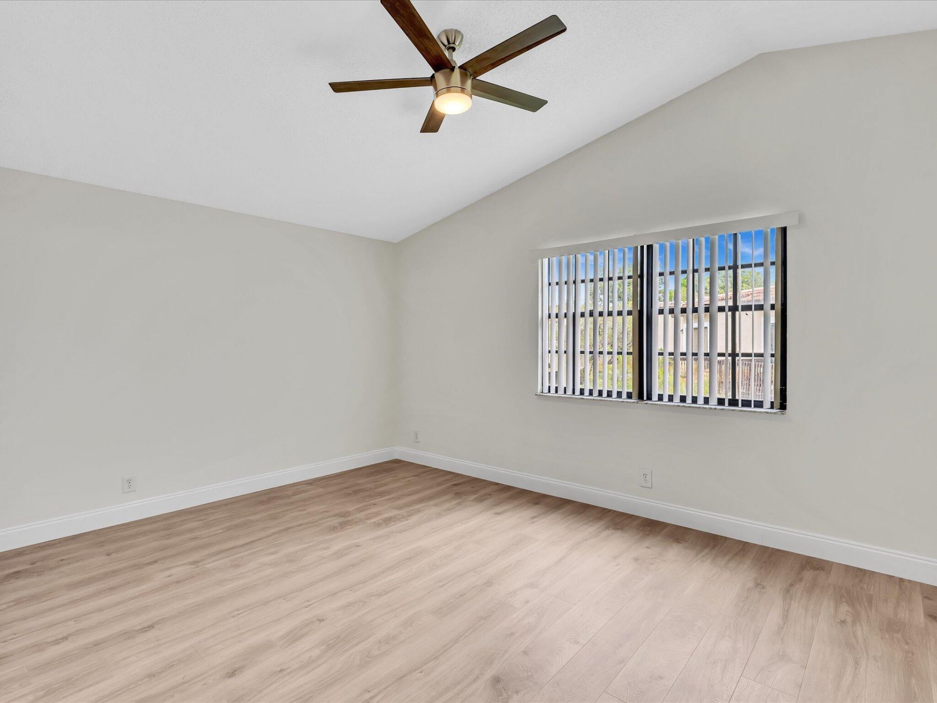 9001 W Sunrise Boulevard, Plantation, FL 33322 Photo