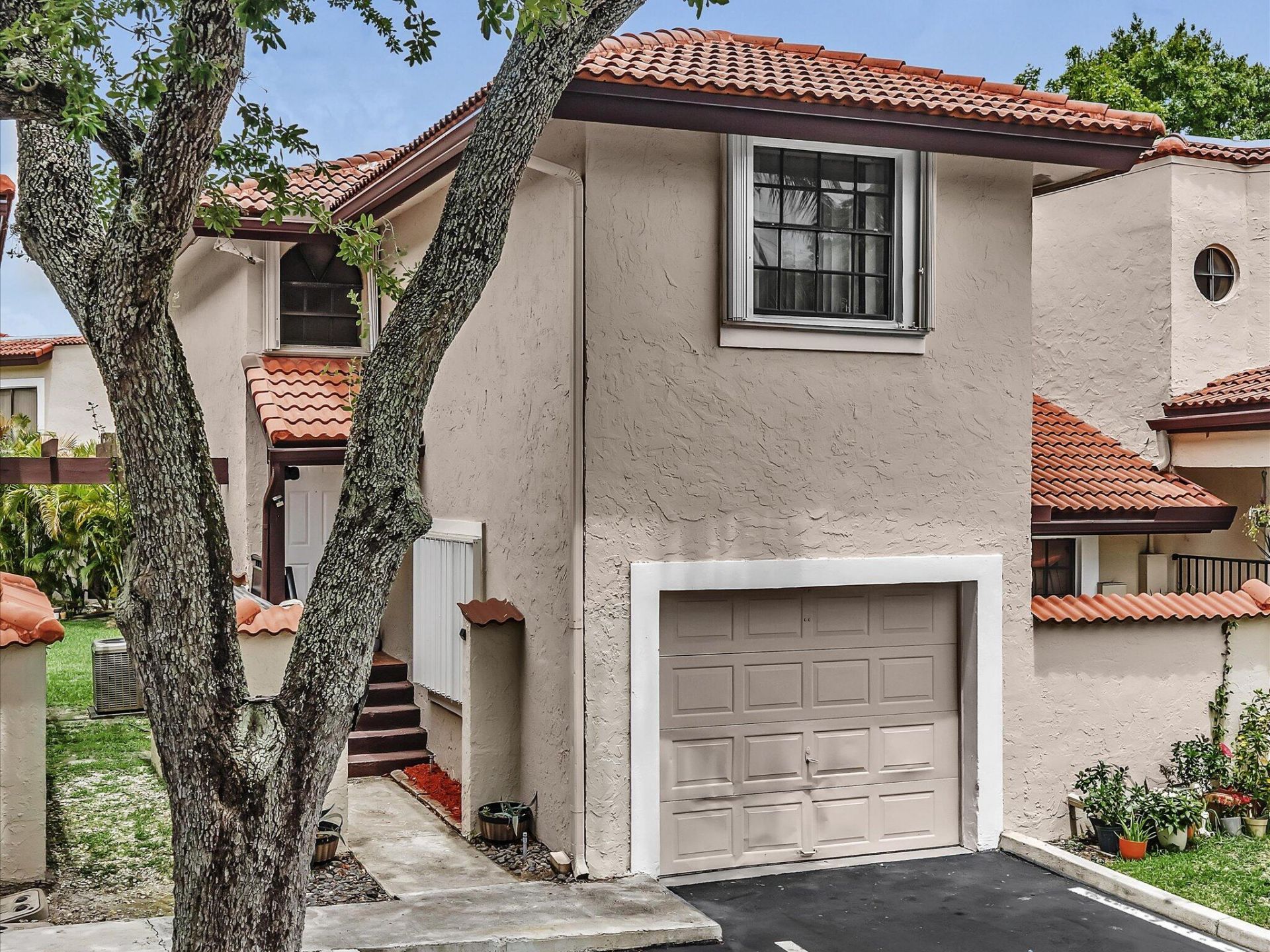 9001 W Sunrise Boulevard, Plantation, FL 33322 Photo
