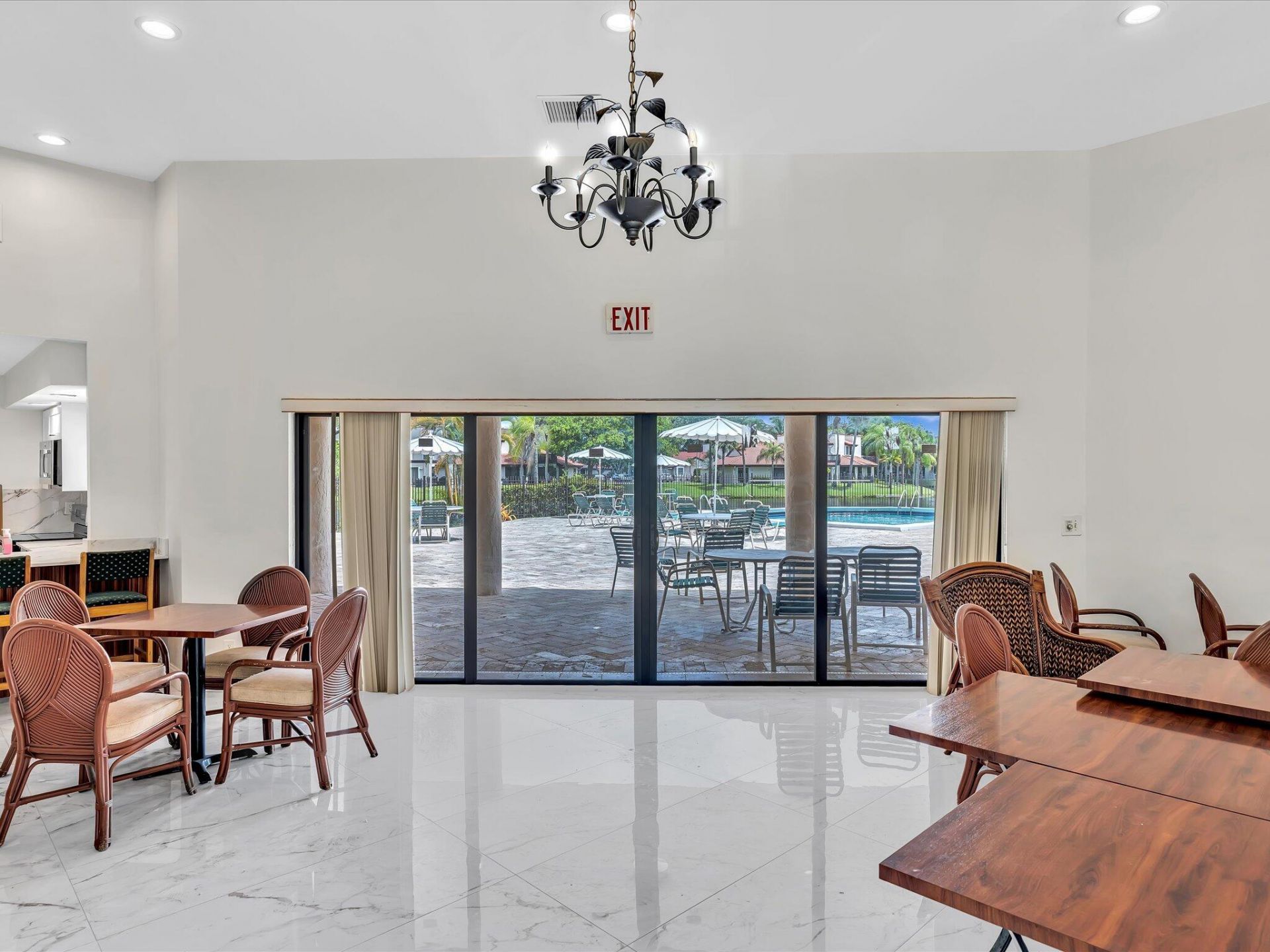 9001 W Sunrise Boulevard, Plantation, FL 33322 Photo