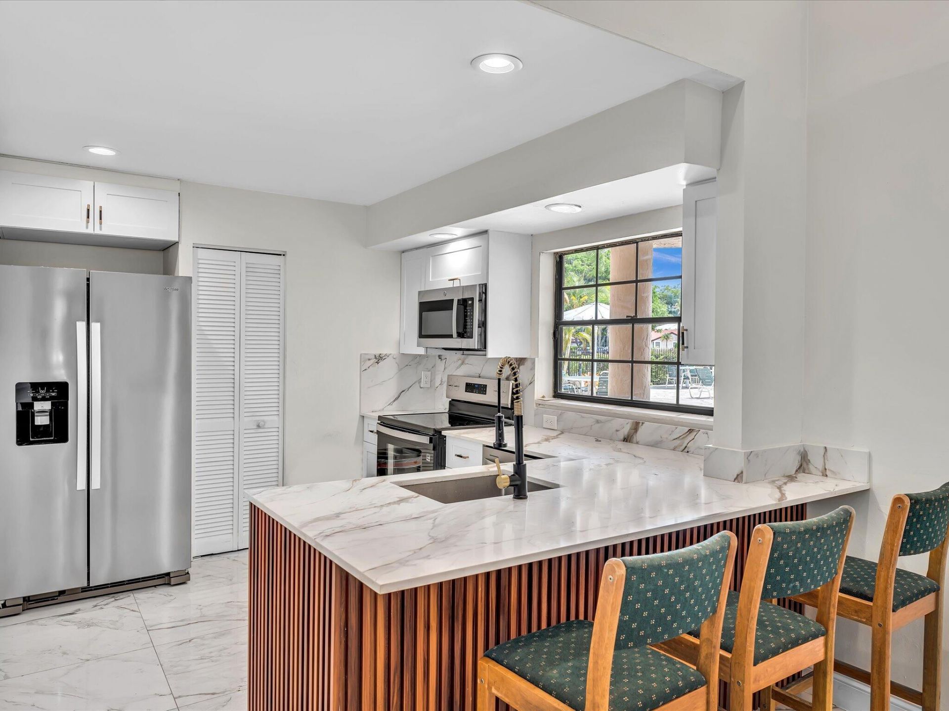 9001 W Sunrise Boulevard, Plantation, FL 33322 Photo