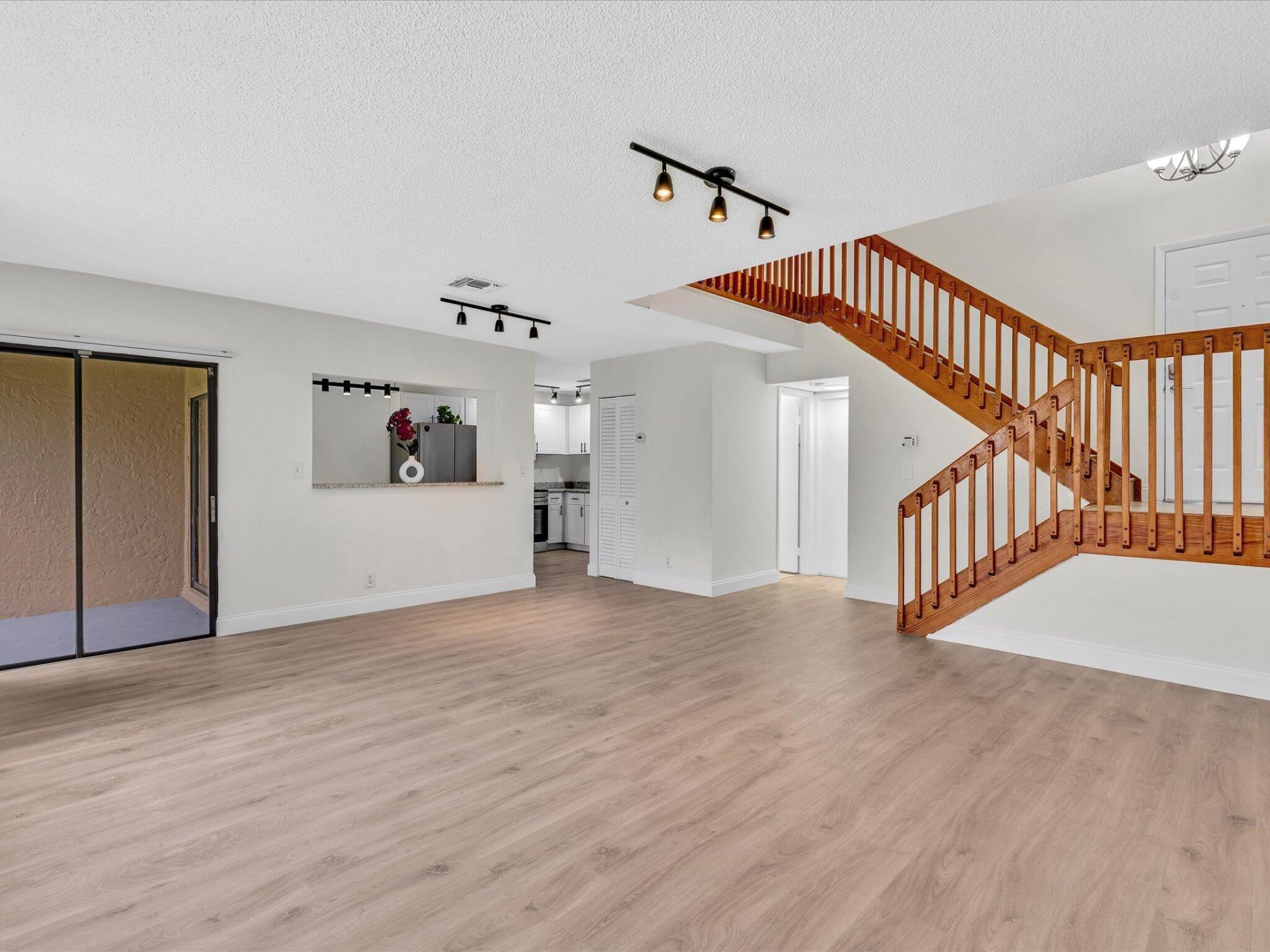 9001 W Sunrise Boulevard, Plantation, FL 33322 Photo