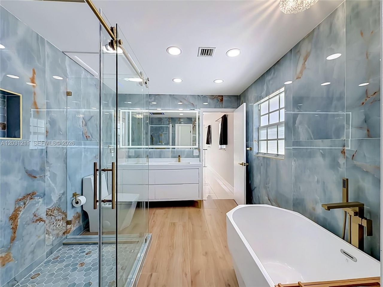 2216 NE 18th Ave , Wilton Manors, FL 33305 Photo