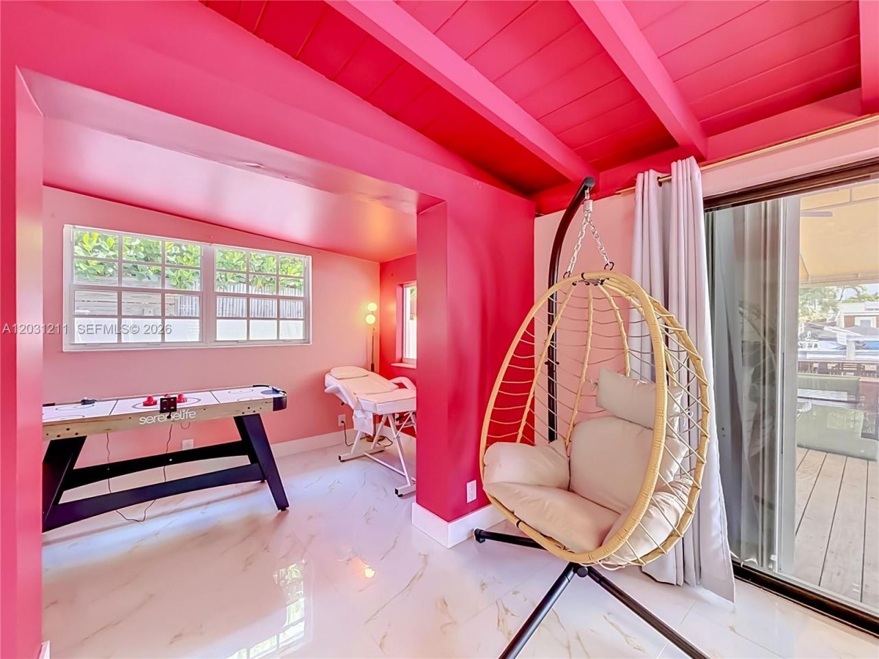 2216 NE 18th Ave , Wilton Manors, FL 33305 Photo