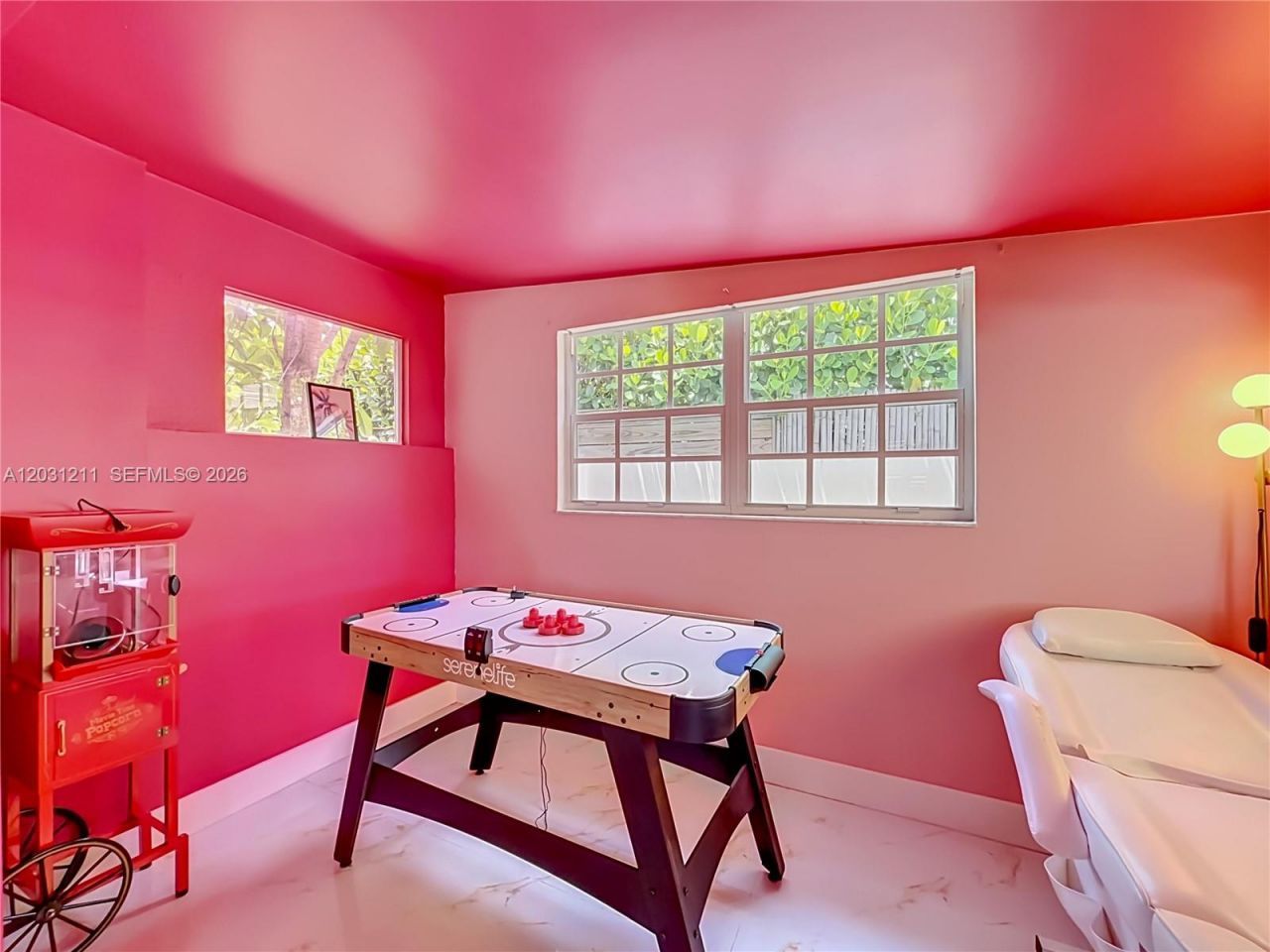 2216 NE 18th Ave , Wilton Manors, FL 33305 Photo