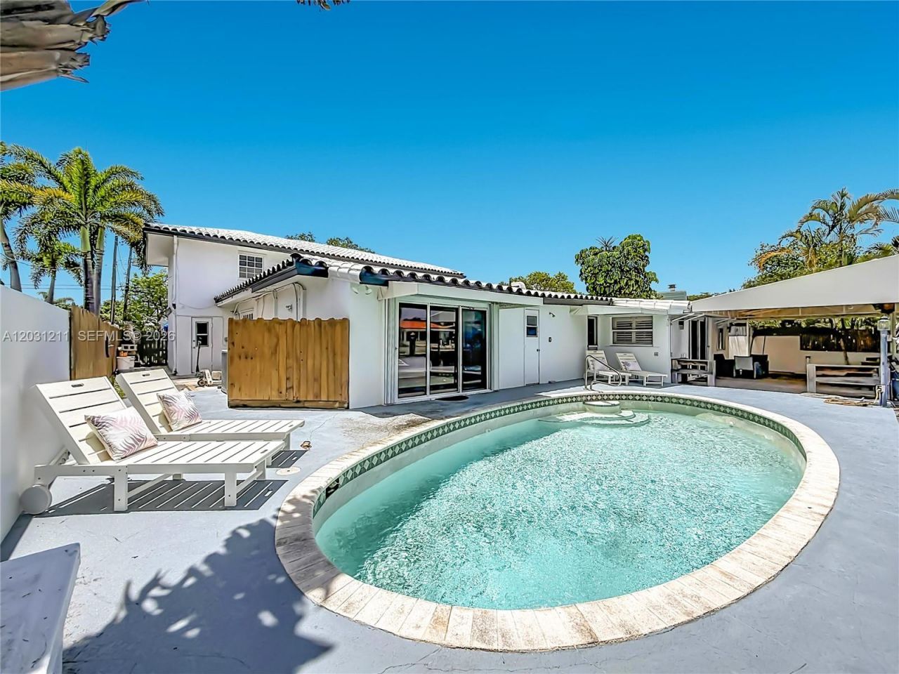 2216 NE 18th Ave , Wilton Manors, FL 33305 Photo