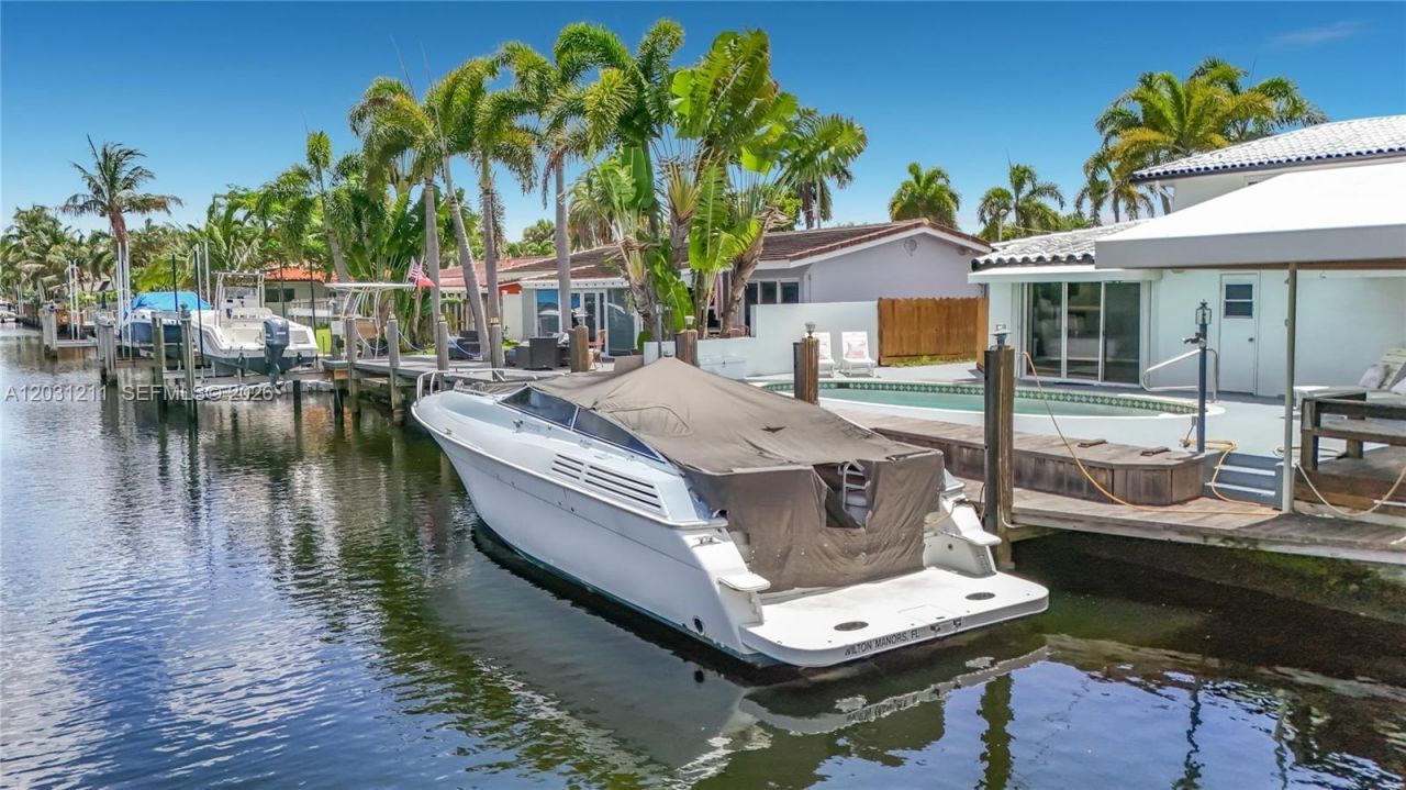 2216 NE 18th Ave , Wilton Manors, FL 33305 Photo