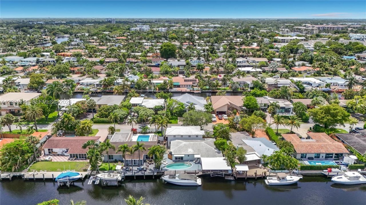 2216 NE 18th Ave , Wilton Manors, FL 33305 Photo