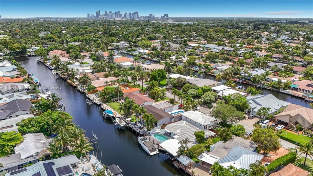 2216 NE 18th Ave , Wilton Manors, FL 33305 Photo