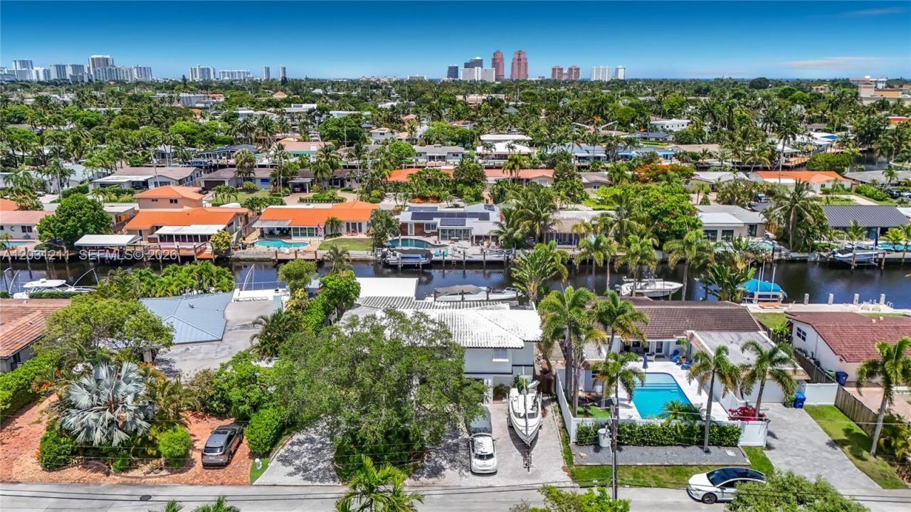 2216 NE 18th Ave , Wilton Manors, FL 33305 Photo