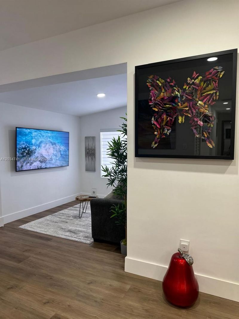 621 NW 59th Ave, Miami, FL 33126 Photo