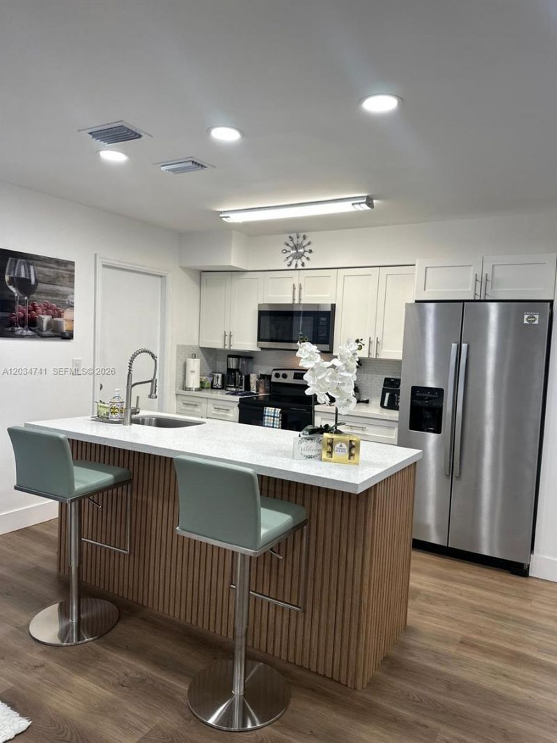 621 NW 59th Ave, Miami, FL 33126 Photo