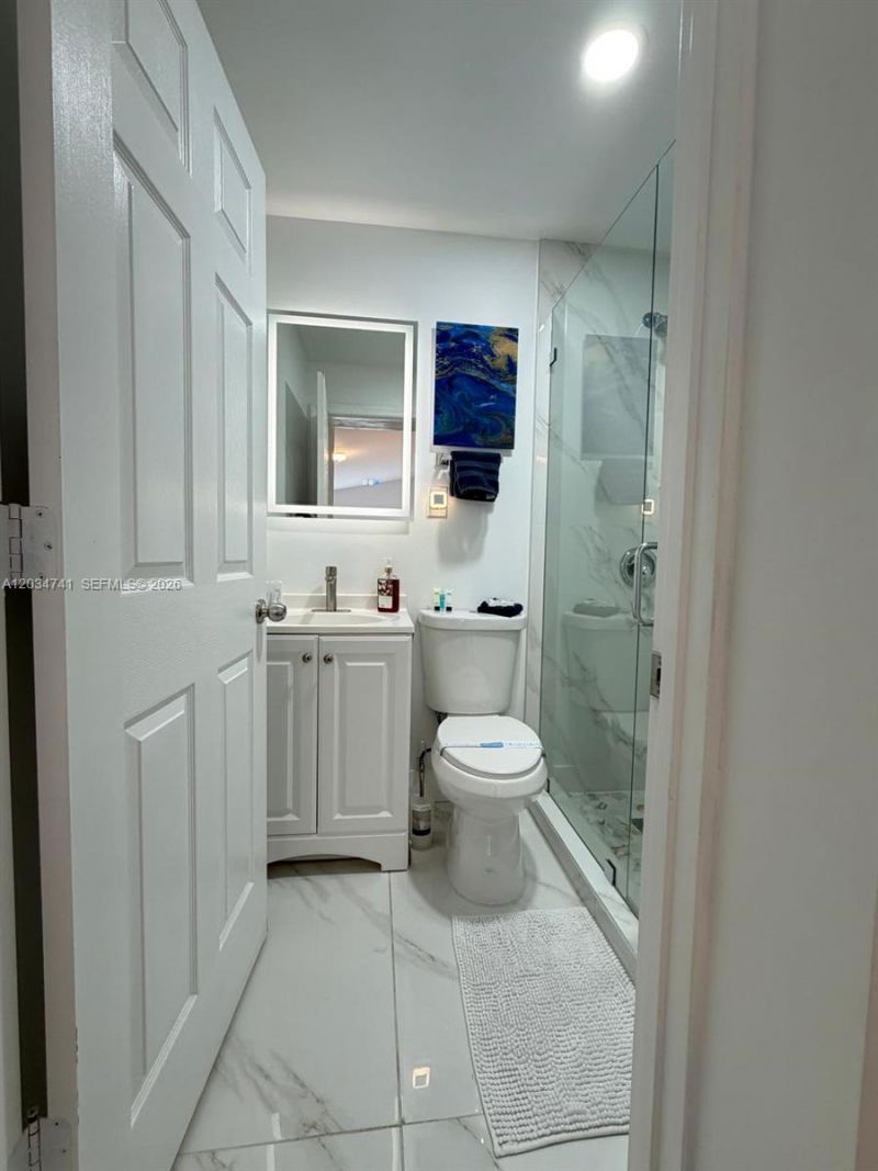 621 NW 59th Ave, Miami, FL 33126 Photo
