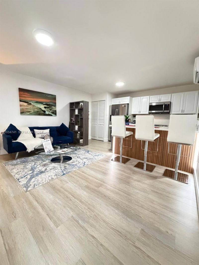 621 NW 59th Ave, Miami, FL 33126 Photo