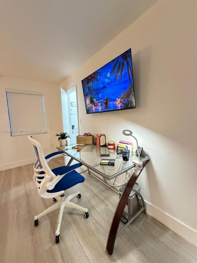 621 NW 59th Ave, Miami, FL 33126 Photo