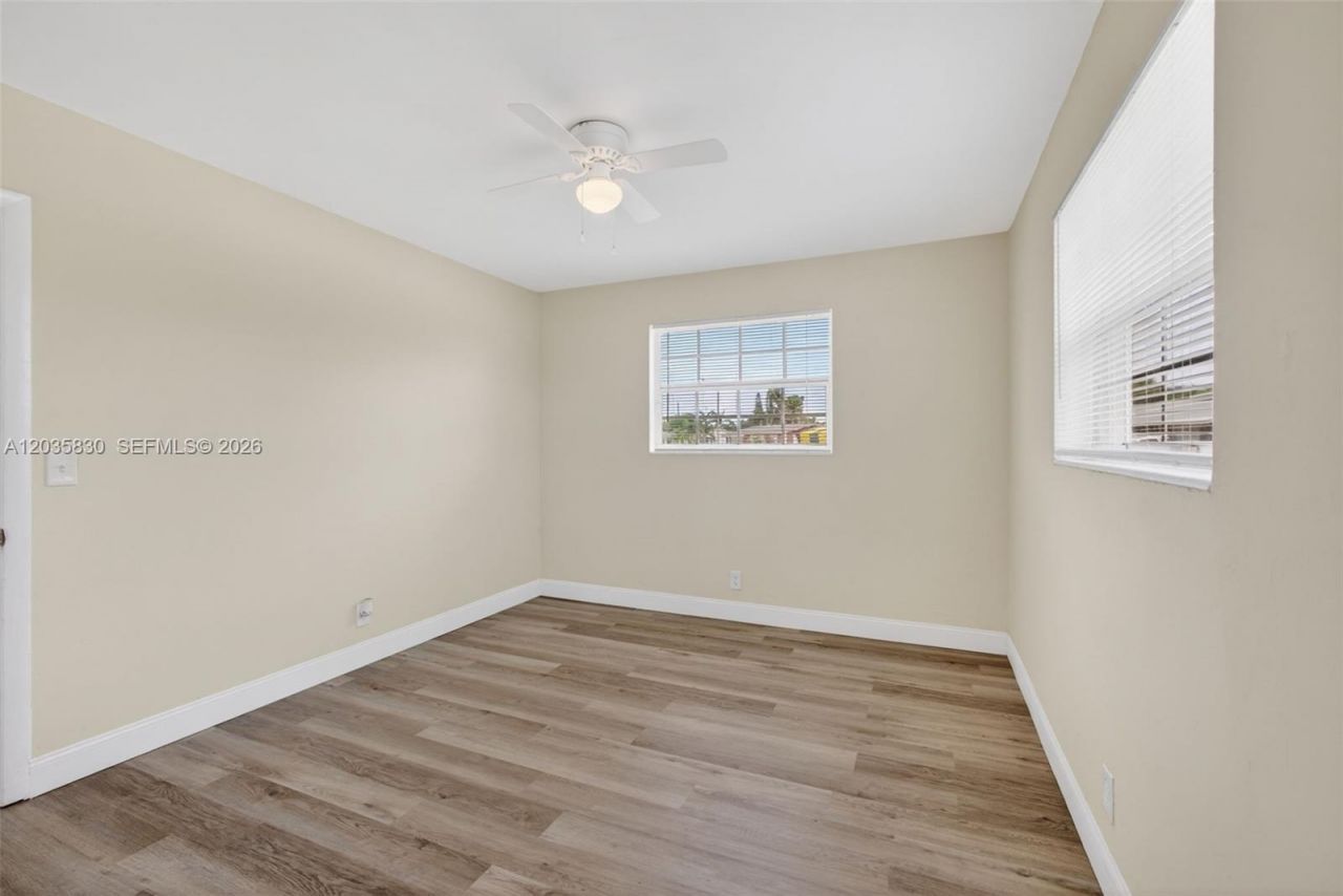 560 W 34th St , Riviera Beach, FL 33404 Photo