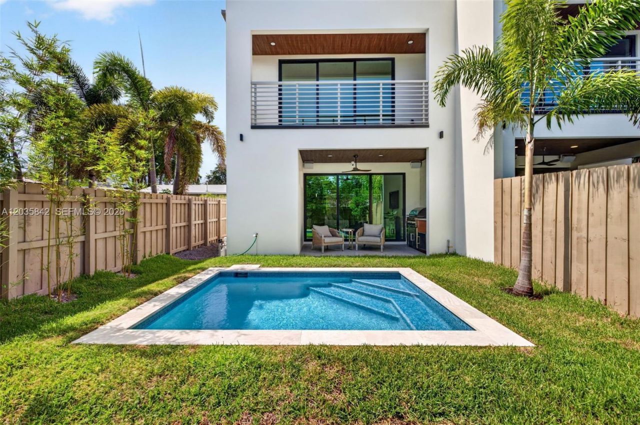 910 SE 13th St , Fort Lauderdale, FL 33316 Photo