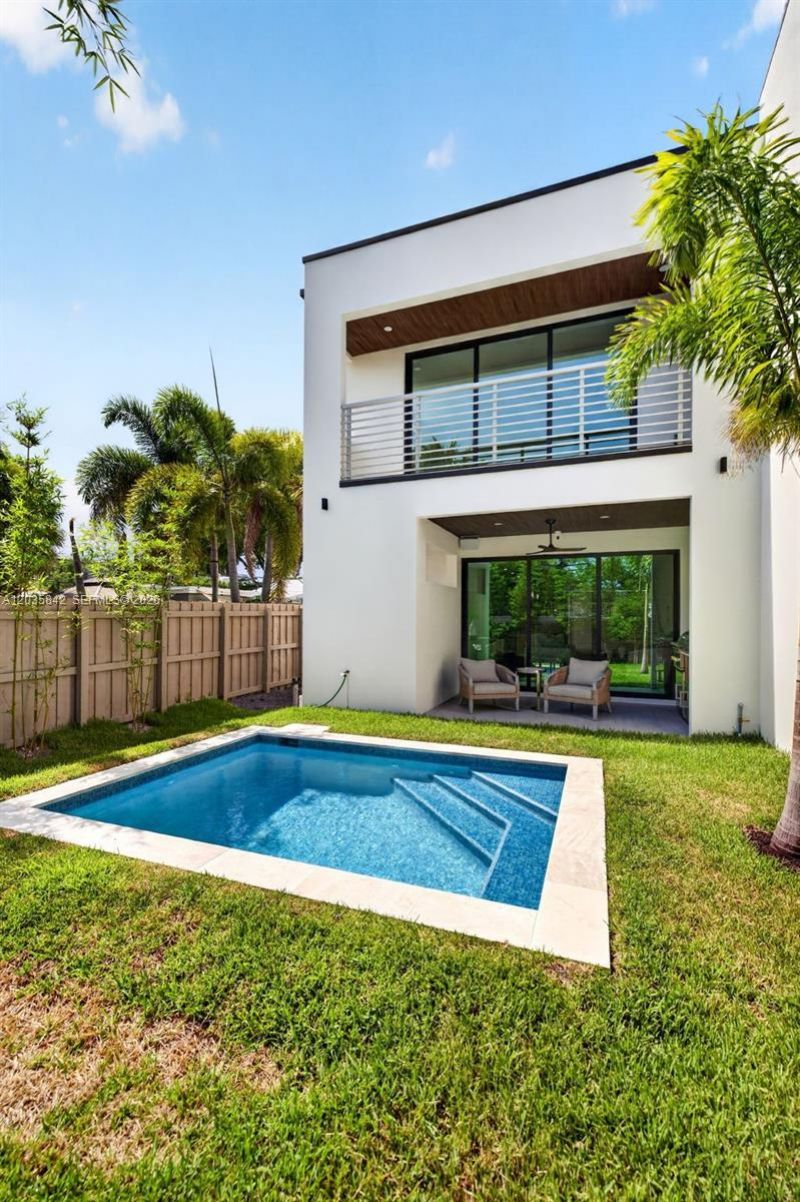 910 SE 13th St , Fort Lauderdale, FL 33316 Photo