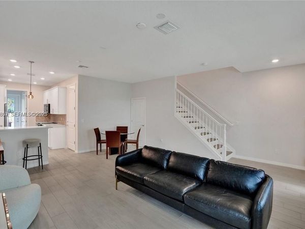 5140 Eucalyptus Dr , Unit 5, Hollywood, FL 33021