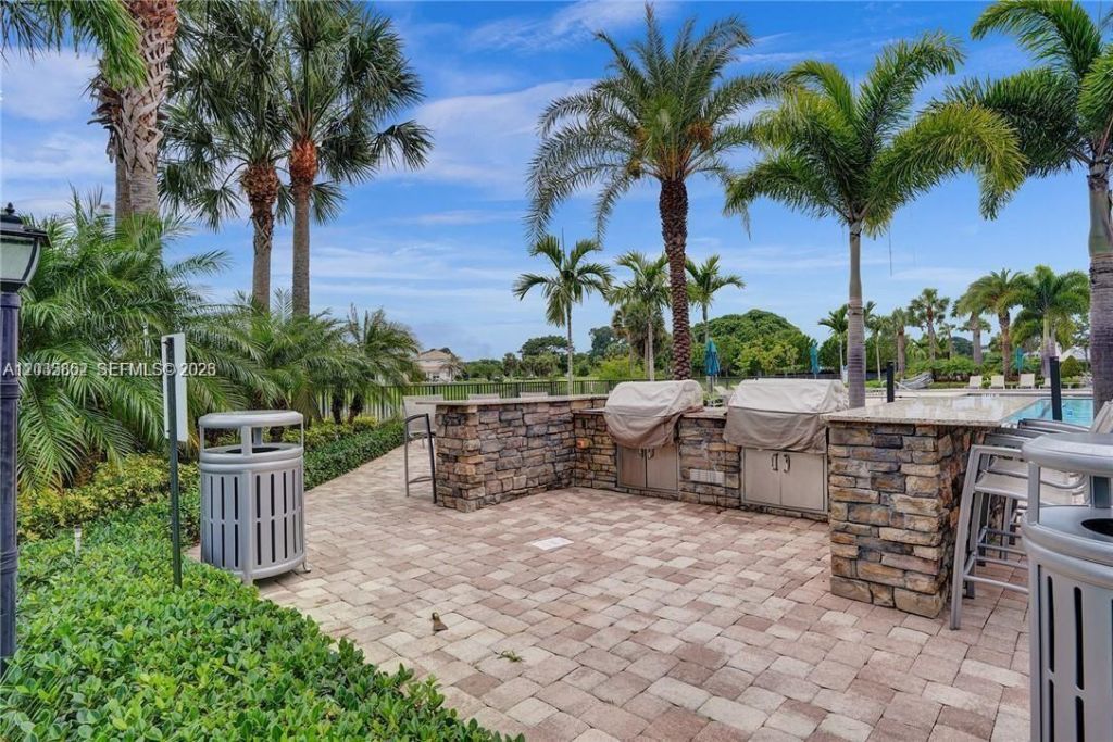 5140 Eucalyptus Dr , Unit 5, Hollywood, FL 33021 Photo